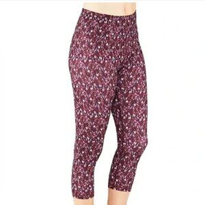 Manduka NWOT Women's Yoga Legging Essential Capri in Adaptation Print Burgundy M